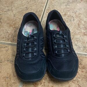 Skechers Women's Black Slip-On Sneakers